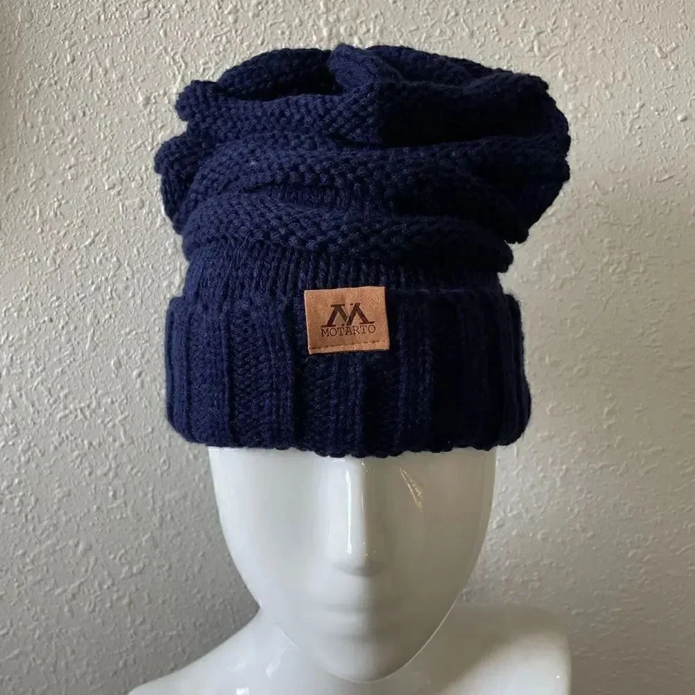 Mortarto Matching Blue Hat and Scarf EUC